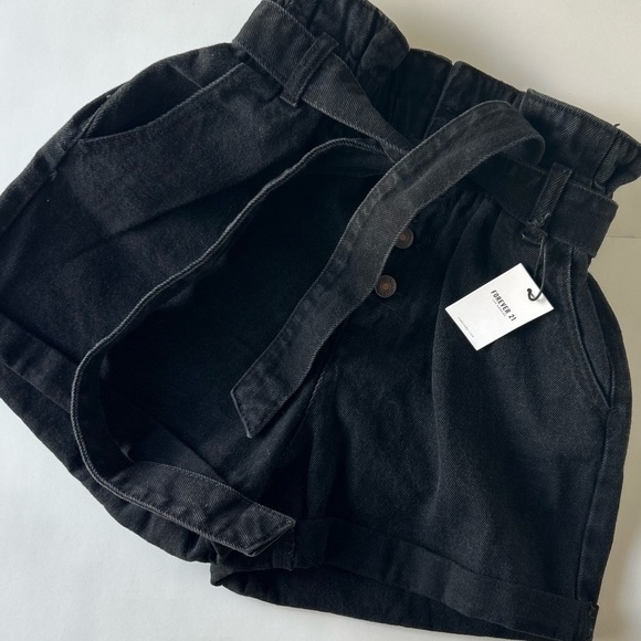 NWT forever 21 black jean paperbag belted shorts - Picture 5 of 10